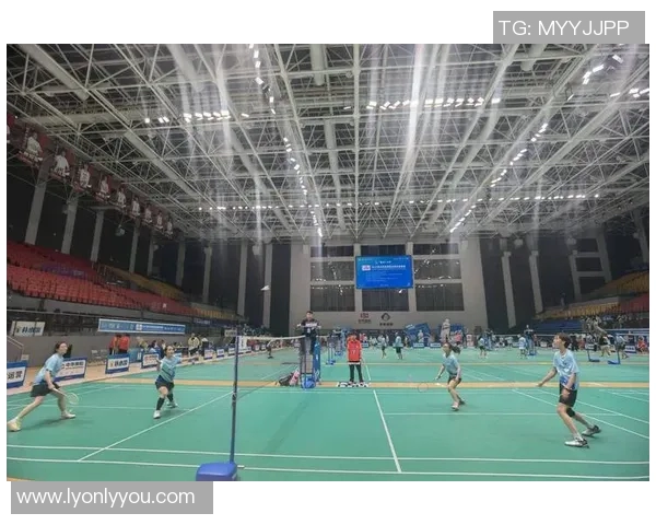 武汉羽毛球队团队协作能力显著提升荣获全国排名新高